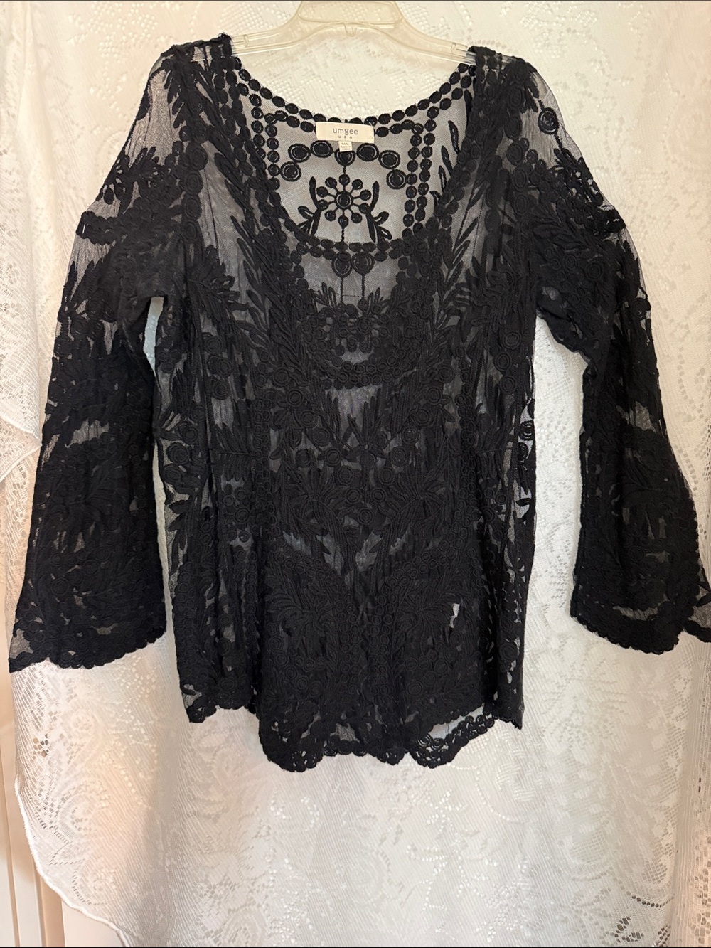 Umgee Black Lace Bell Sleeve Tunic